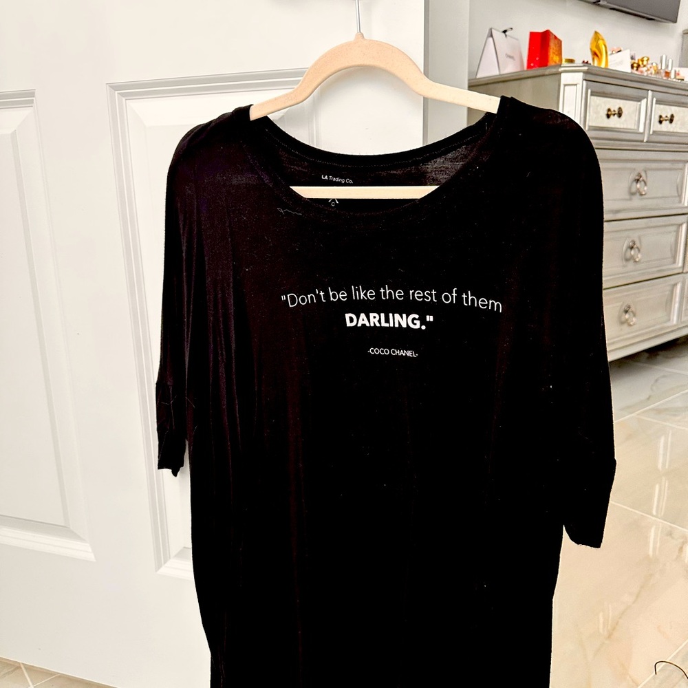 Black tunic tee